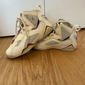 Air Jordan true flight Bronze & Cream